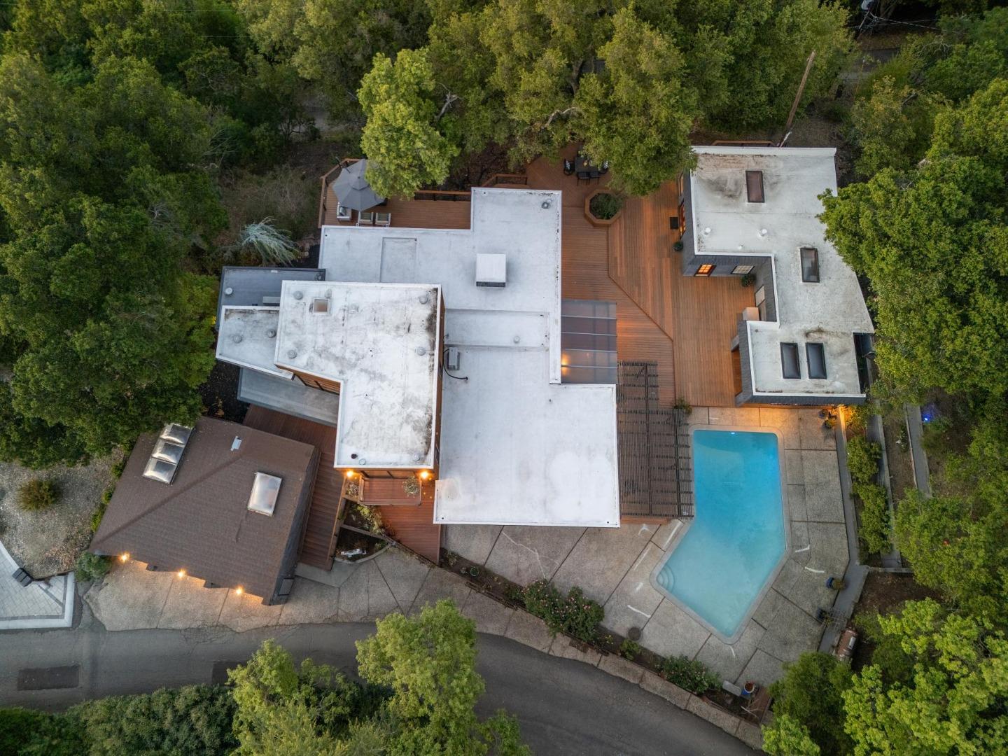 Detail Gallery Image 67 of 75 For 15640 Shannon Heights Rd, Los Gatos,  CA 95032 - 4 Beds | 4/1 Baths