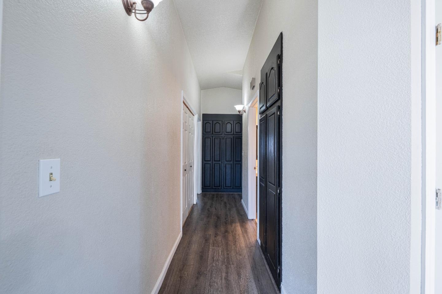 Detail Gallery Image 13 of 37 For 890 Sloat Dr, Salinas,  CA 93907 - 3 Beds | 2 Baths