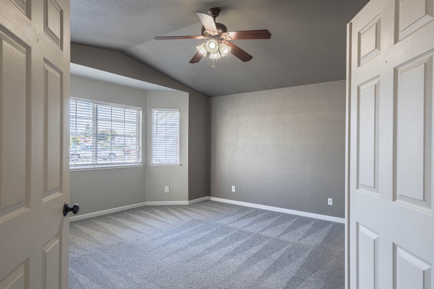 Detail Gallery Image 14 of 37 For 890 Sloat Dr, Salinas,  CA 93907 - 3 Beds | 2 Baths