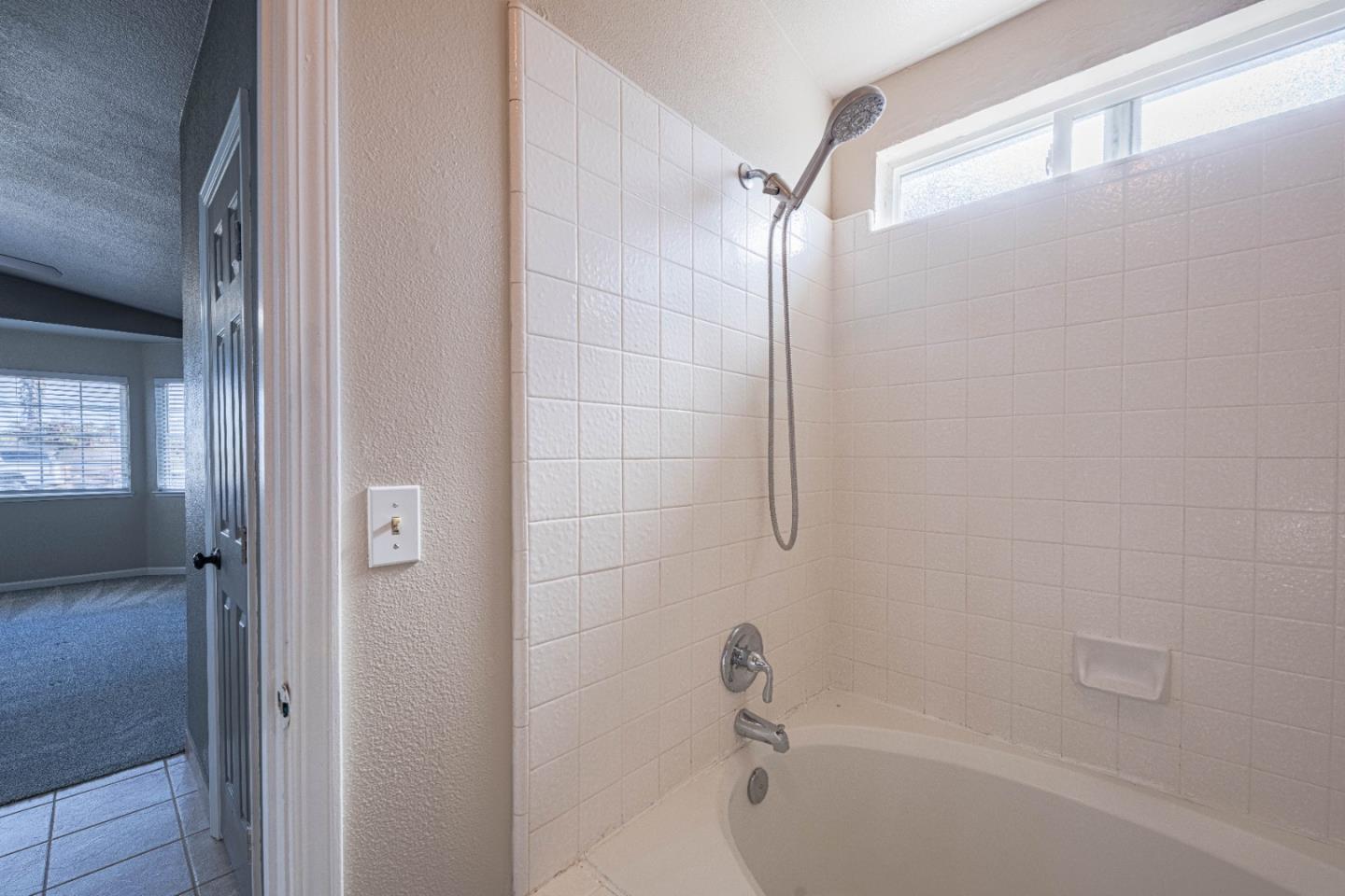 Detail Gallery Image 18 of 37 For 890 Sloat Dr, Salinas,  CA 93907 - 3 Beds | 2 Baths