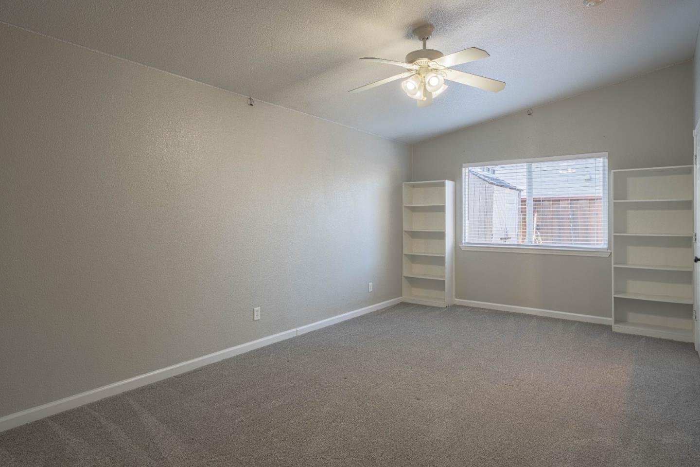 Detail Gallery Image 21 of 37 For 890 Sloat Dr, Salinas,  CA 93907 - 3 Beds | 2 Baths