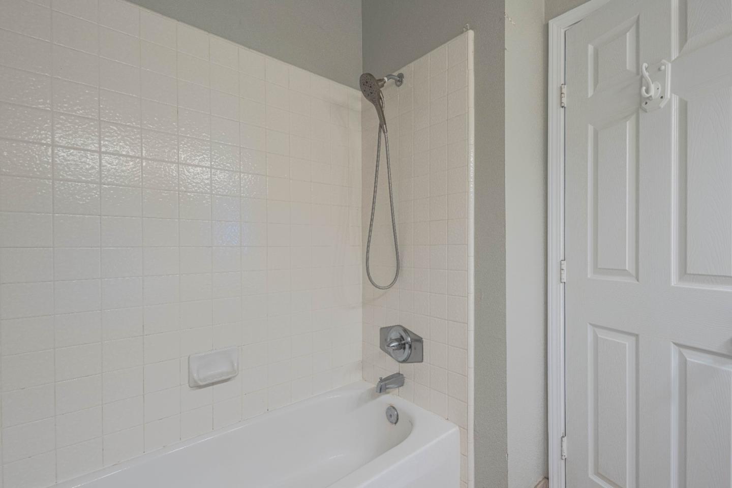 Detail Gallery Image 28 of 37 For 890 Sloat Dr, Salinas,  CA 93907 - 3 Beds | 2 Baths