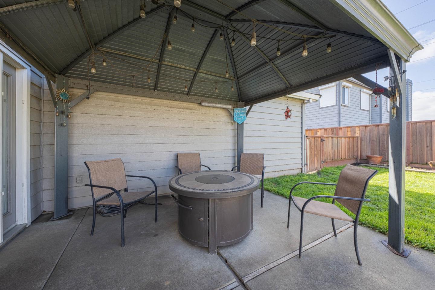 Detail Gallery Image 31 of 37 For 890 Sloat Dr, Salinas,  CA 93907 - 3 Beds | 2 Baths