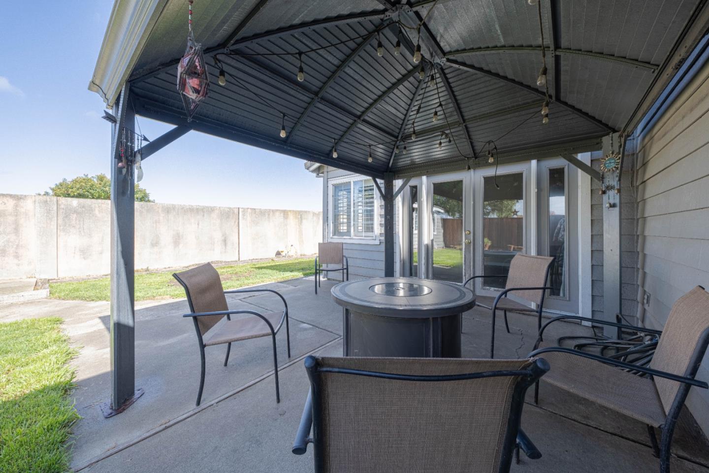 Detail Gallery Image 32 of 37 For 890 Sloat Dr, Salinas,  CA 93907 - 3 Beds | 2 Baths