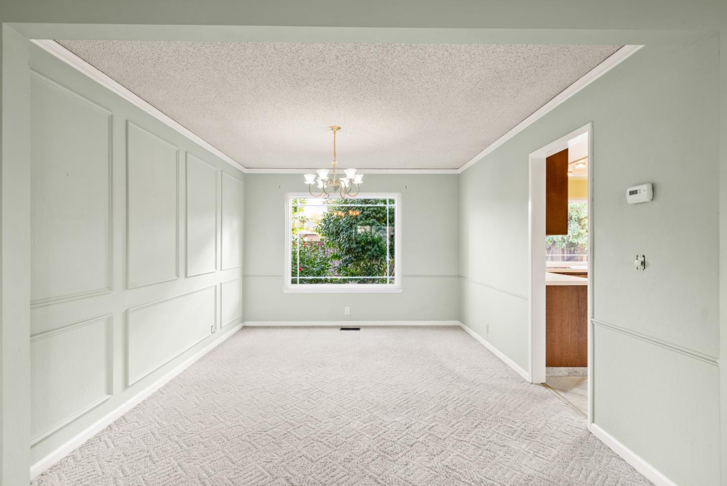 Detail Gallery Image 8 of 50 For 1174 San Moritz Dr, San Jose,  CA 95132 - 4 Beds | 2/1 Baths