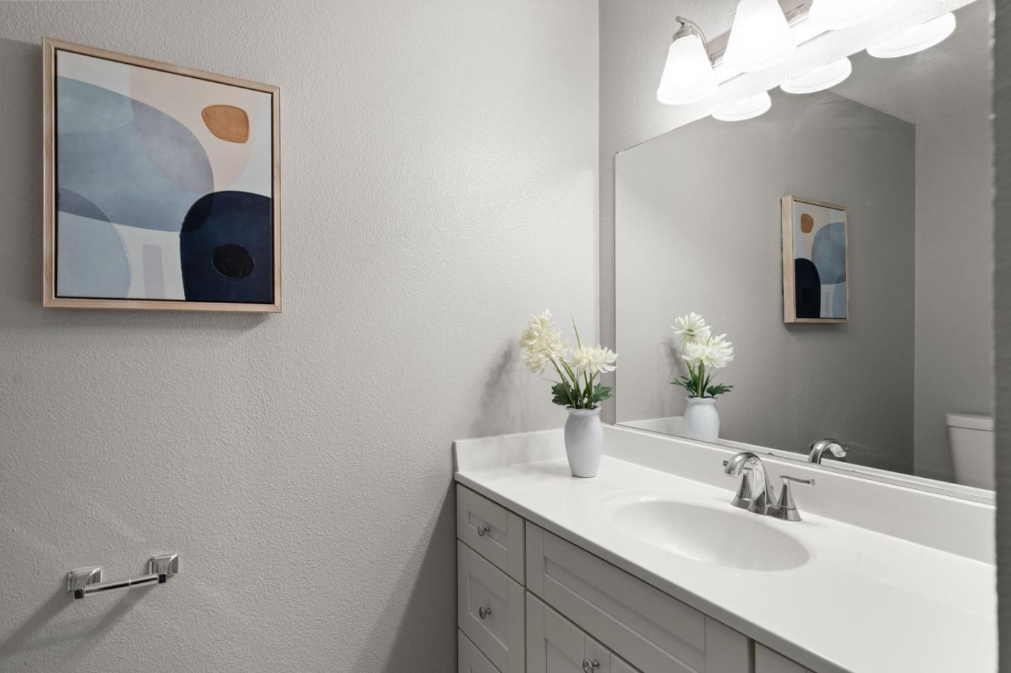 Detail Gallery Image 9 of 22 For 95 Rancho Dr #C,  San Jose,  CA 95111 - 2 Beds | 2 Baths