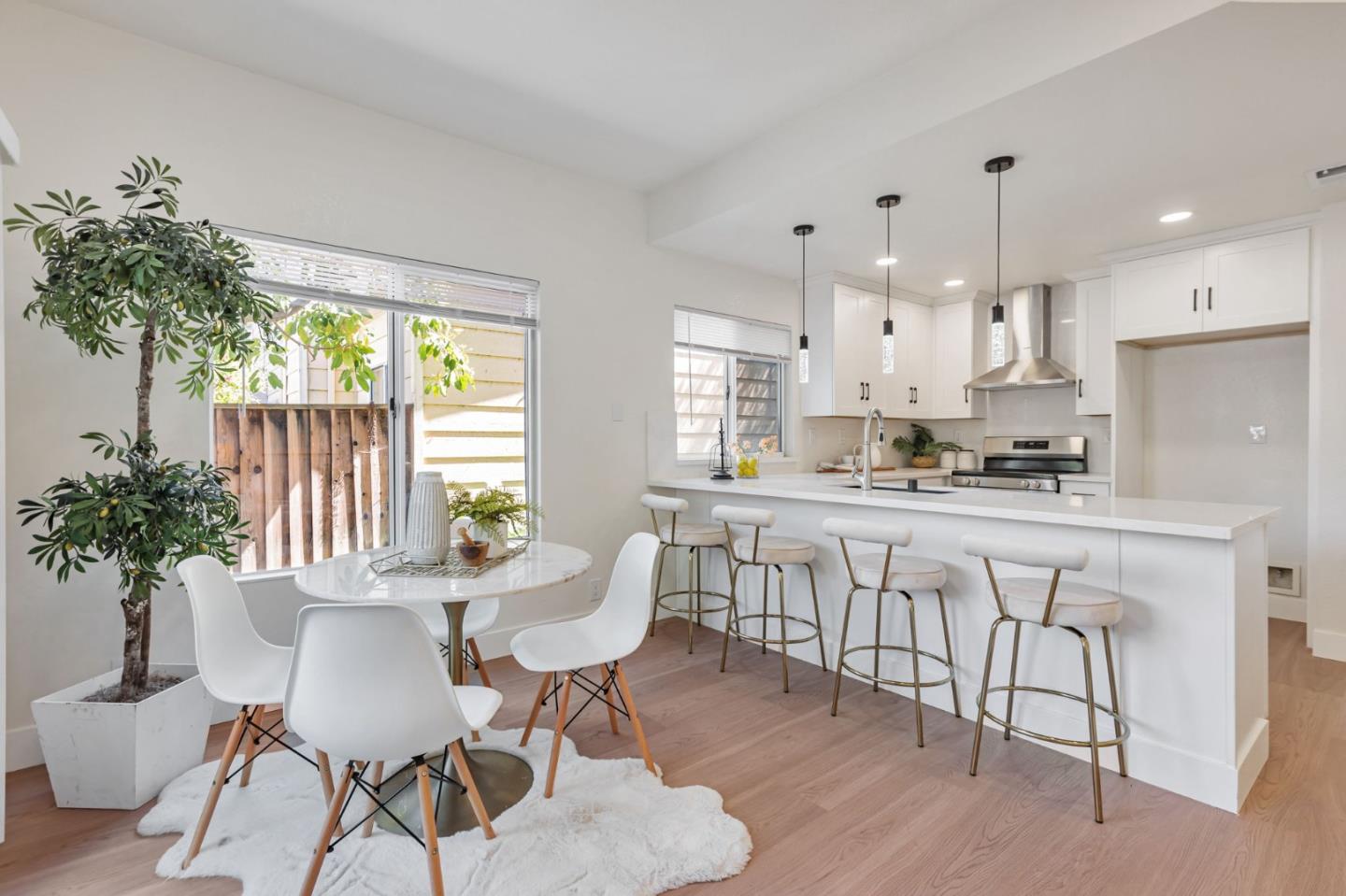 Detail Gallery Image 11 of 26 For 6209 Potrero Dr, Newark,  CA 94560 - 3 Beds | 2/1 Baths