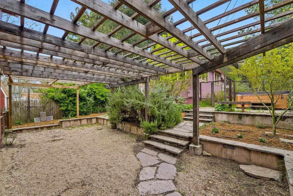 Detail Gallery Image 28 of 55 For 9710 Live Oak Ave, Ben Lomond,  CA 95005 - 3 Beds | 2 Baths