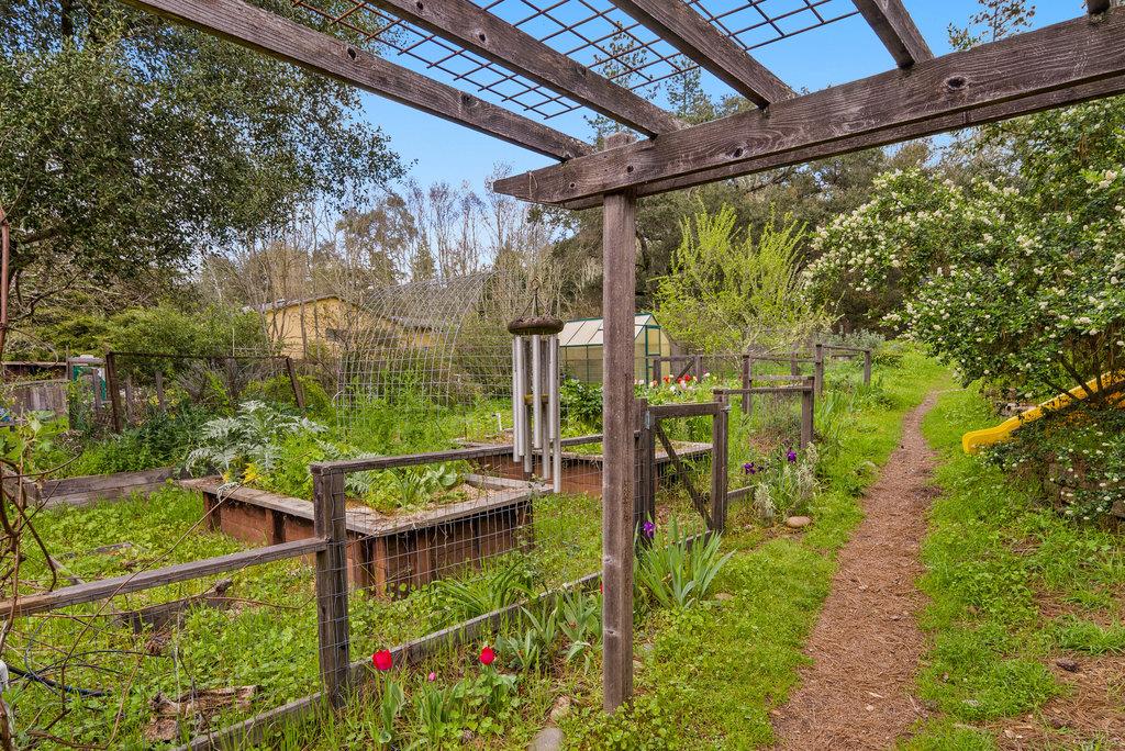 Detail Gallery Image 42 of 55 For 9710 Live Oak Ave, Ben Lomond,  CA 95005 - 3 Beds | 2 Baths