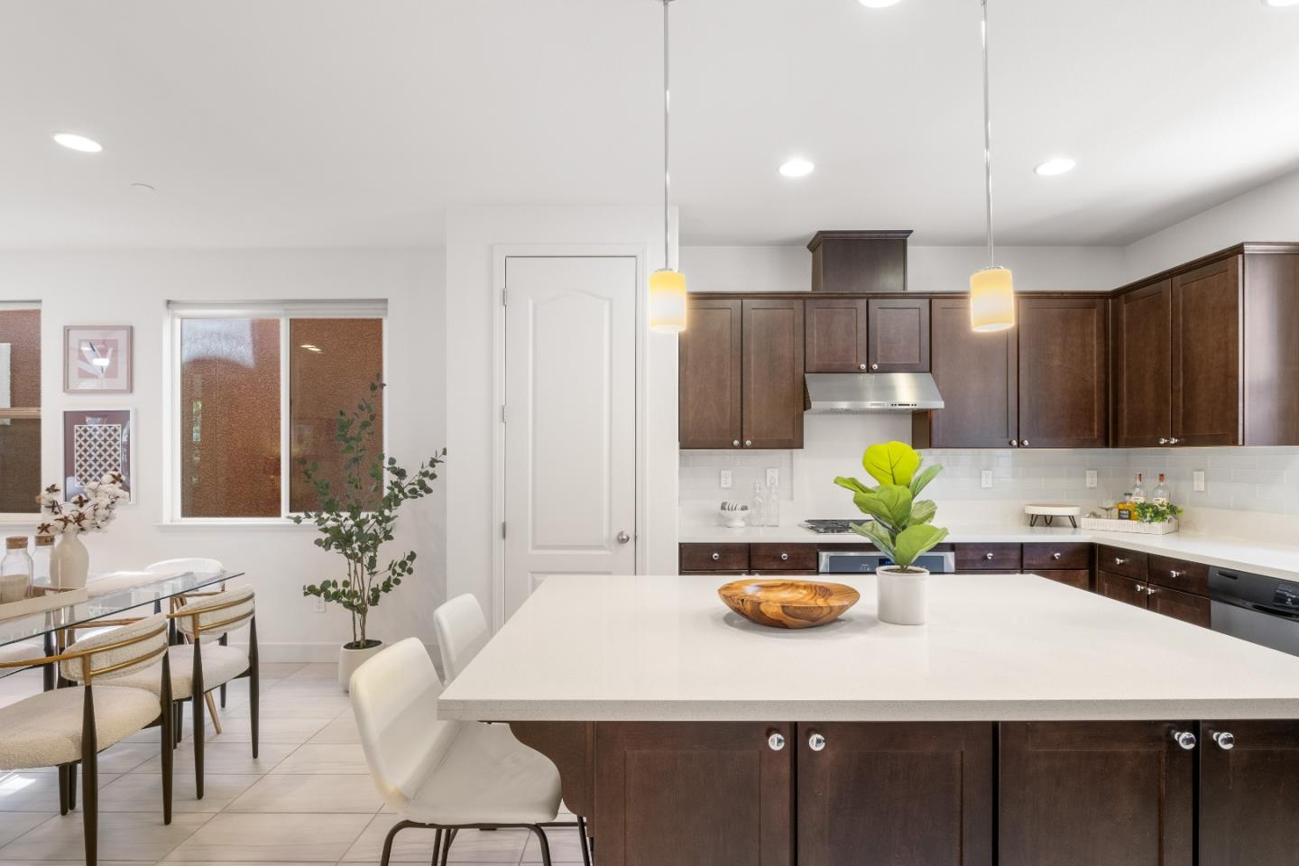 Detail Gallery Image 18 of 50 For 1537 Lee Pl, San Jose,  CA 95131 - 4 Beds | 3/1 Baths