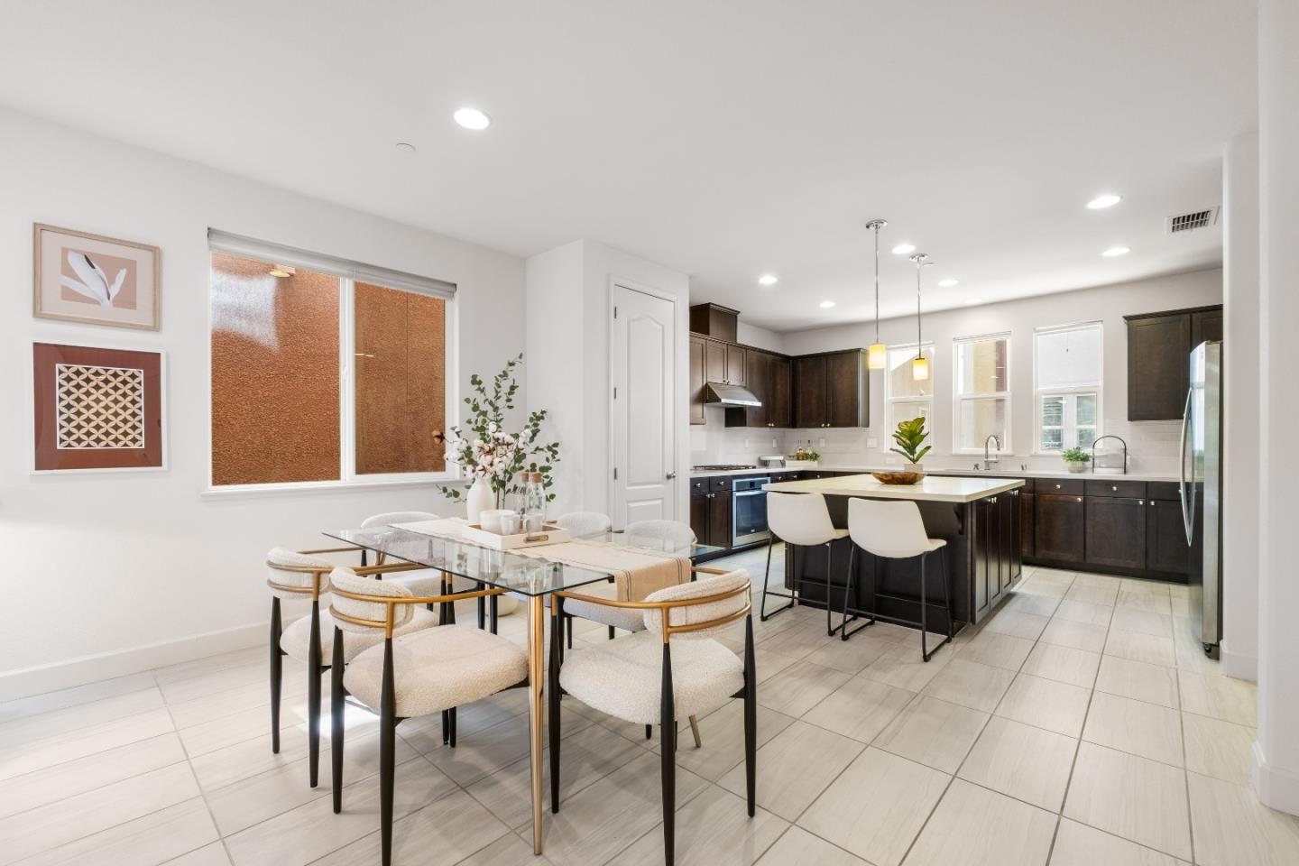 Detail Gallery Image 2 of 50 For 1537 Lee Pl, San Jose,  CA 95131 - 4 Beds | 3/1 Baths