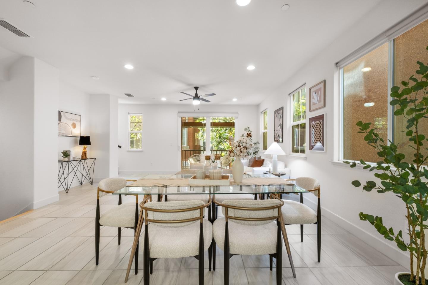 Detail Gallery Image 6 of 50 For 1537 Lee Pl, San Jose,  CA 95131 - 4 Beds | 3/1 Baths