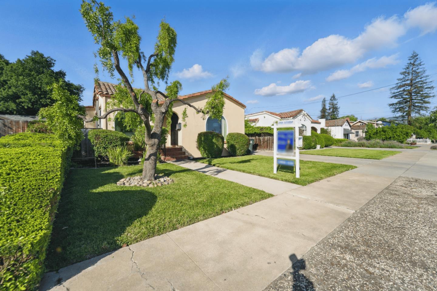 Detail Gallery Image 3 of 28 For 136 S Claremont Ave, San Jose,  CA 95127 - 2 Beds | 1 Baths