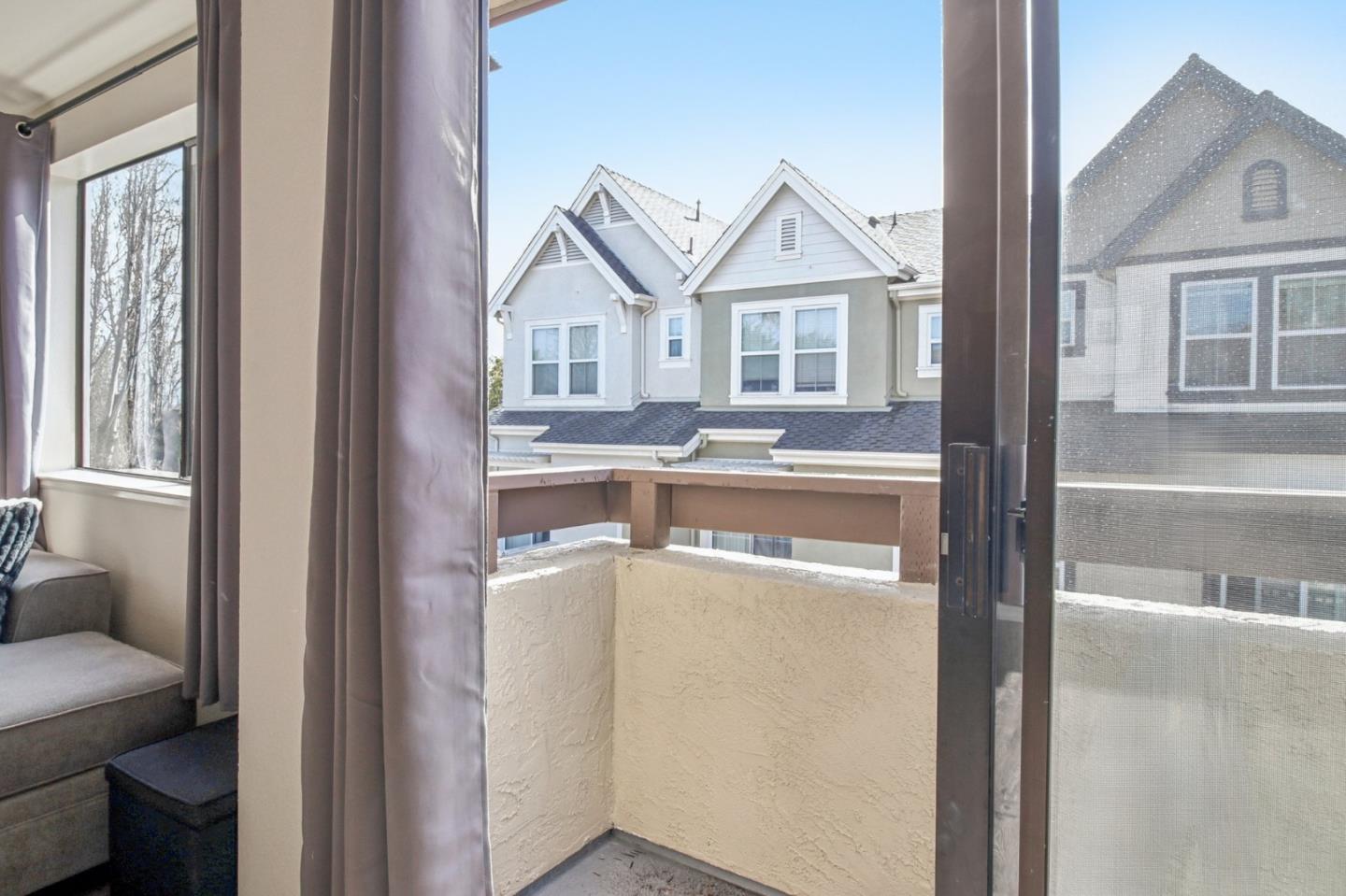 Detail Gallery Image 12 of 28 For 711 S Bayshore Blvd #23,  San Mateo,  CA 94401 - 2 Beds | 1 Baths