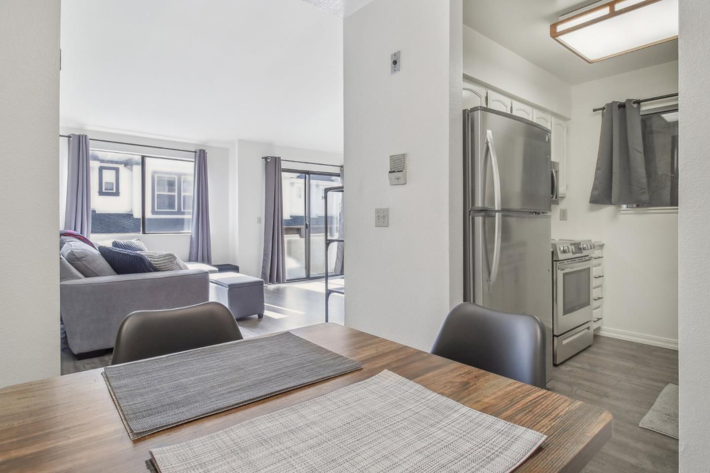 Detail Gallery Image 17 of 28 For 711 S Bayshore Blvd #23,  San Mateo,  CA 94401 - 2 Beds | 1 Baths