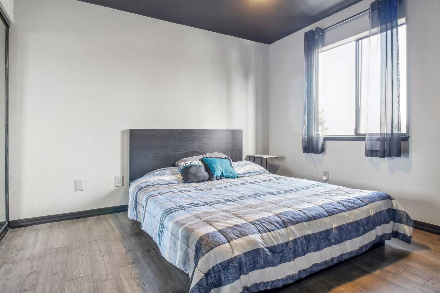 Detail Gallery Image 23 of 28 For 711 S Bayshore Blvd #23,  San Mateo,  CA 94401 - 2 Beds | 1 Baths
