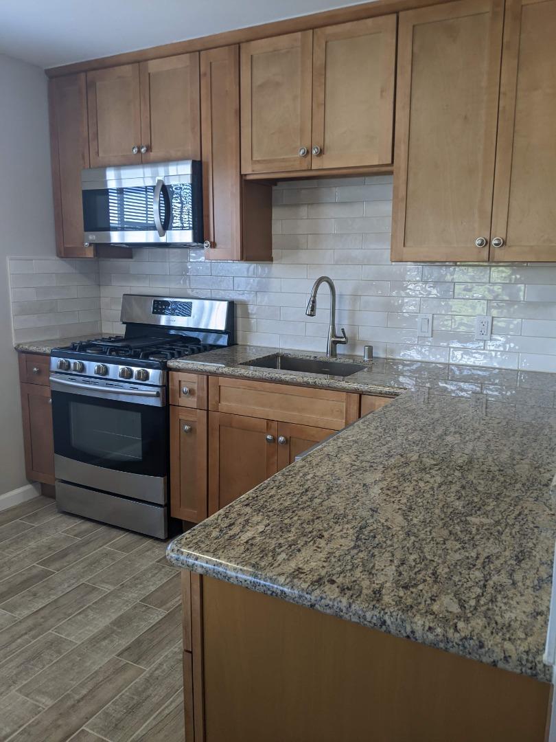Detail Gallery Image 6 of 15 For 2870 Joseph Ave, San Jose,  CA 95124 - – Beds | – Baths