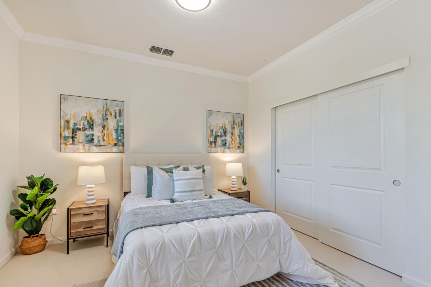 Detail Gallery Image 12 of 48 For 6215 White Moonstone Ct, San Jose,  CA 95123 - 3 Beds | 3/1 Baths