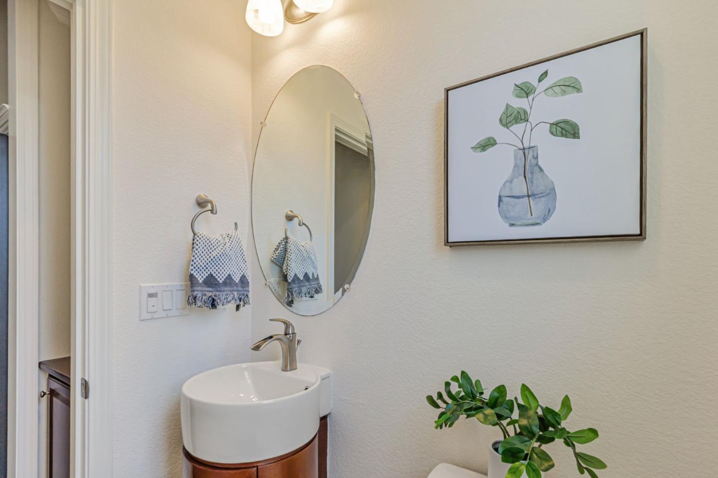 Detail Gallery Image 24 of 48 For 6215 White Moonstone Ct, San Jose,  CA 95123 - 3 Beds | 3/1 Baths