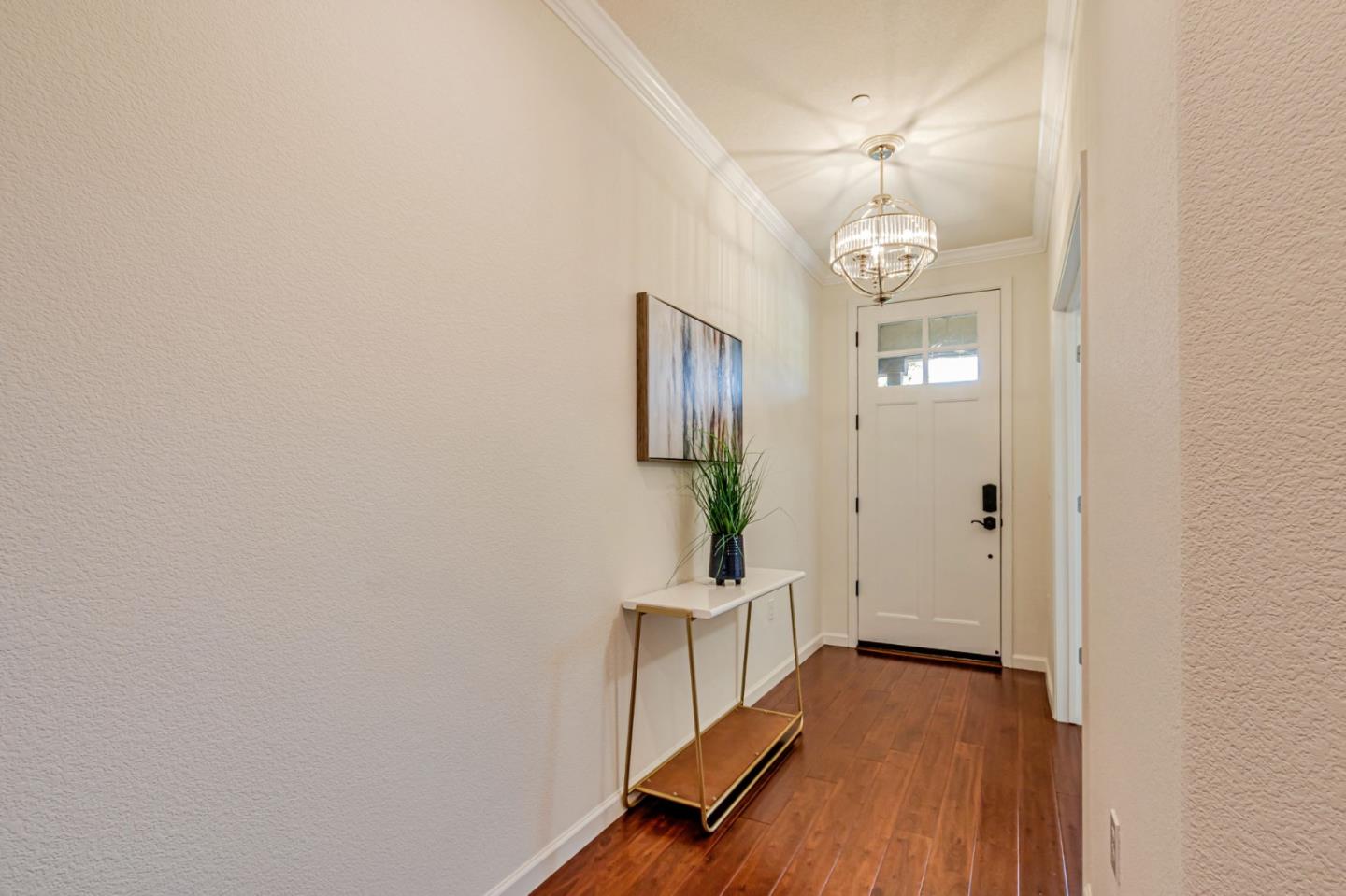 Detail Gallery Image 3 of 48 For 6215 White Moonstone Ct, San Jose,  CA 95123 - 3 Beds | 3/1 Baths