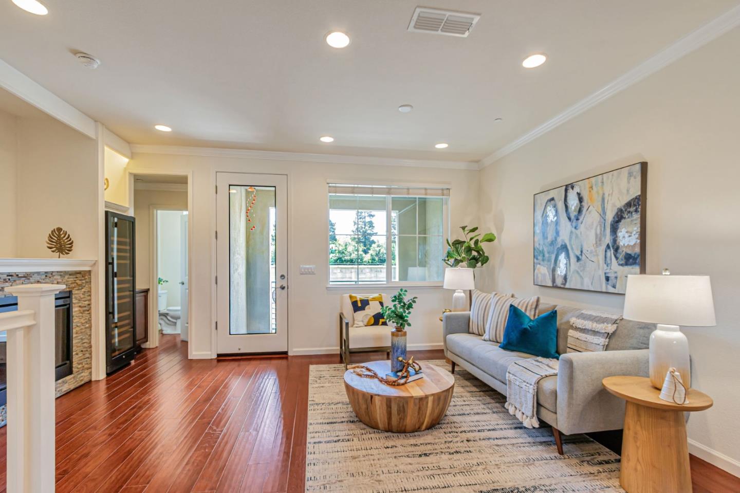 Detail Gallery Image 7 of 48 For 6215 White Moonstone Ct, San Jose,  CA 95123 - 3 Beds | 3/1 Baths