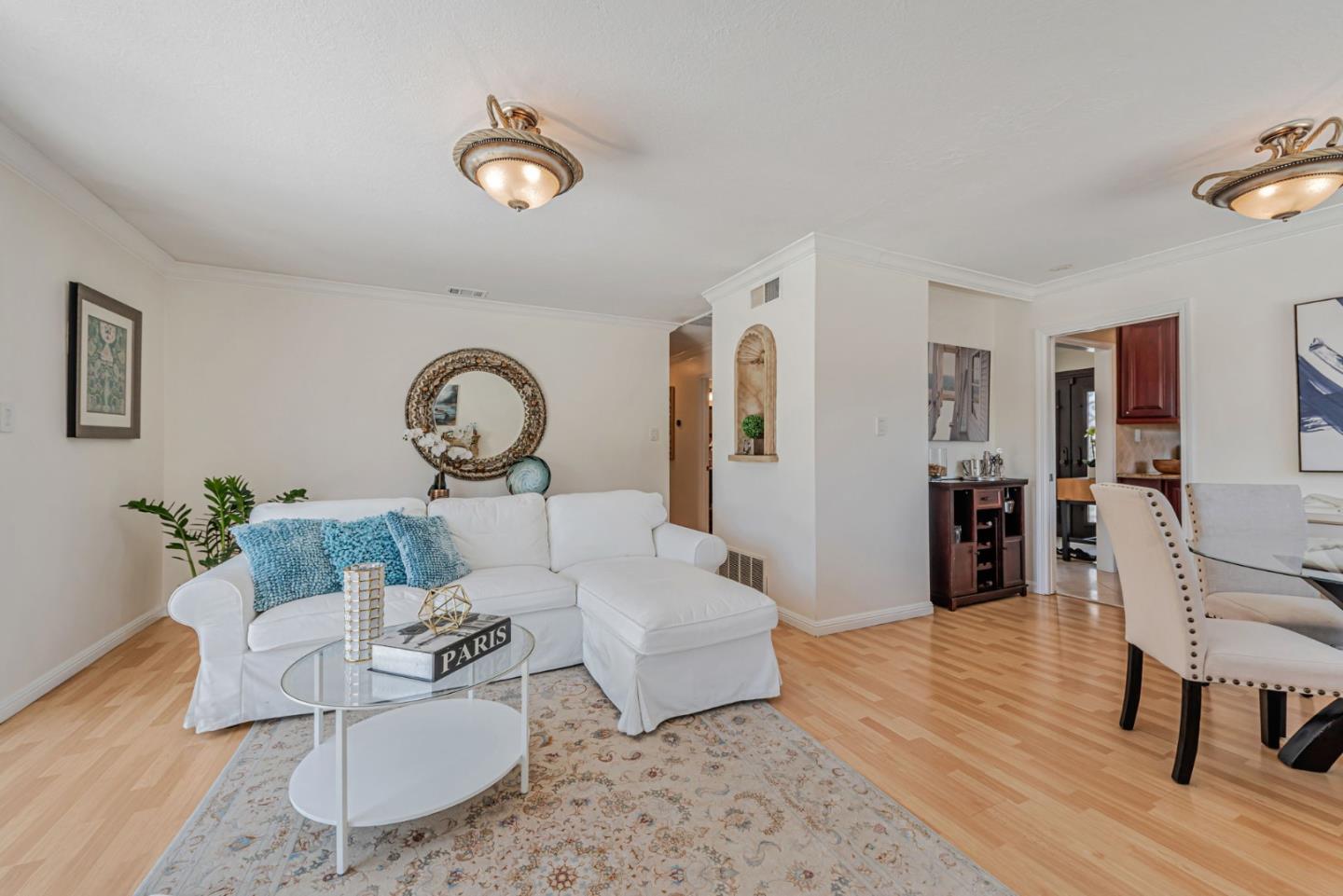 Detail Gallery Image 10 of 77 For 2924 Vivian Ln, San Jose,  CA 95124 - 3 Beds | 2 Baths