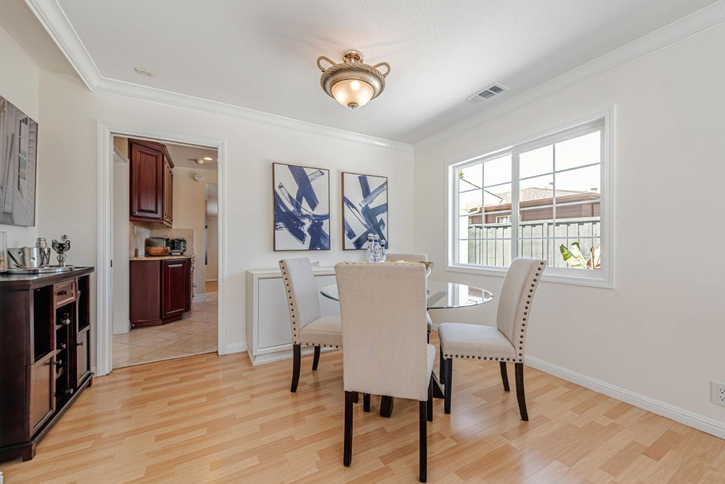 Detail Gallery Image 15 of 77 For 2924 Vivian Ln, San Jose,  CA 95124 - 3 Beds | 2 Baths