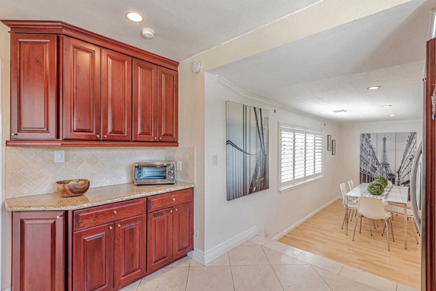 Detail Gallery Image 21 of 77 For 2924 Vivian Ln, San Jose,  CA 95124 - 3 Beds | 2 Baths