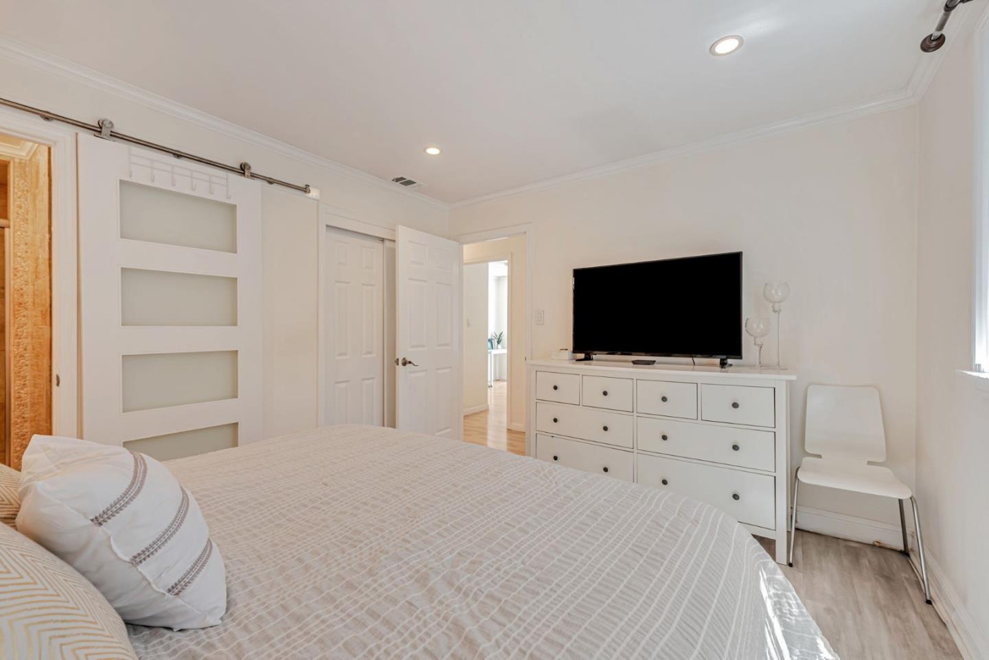 Detail Gallery Image 24 of 77 For 2924 Vivian Ln, San Jose,  CA 95124 - 3 Beds | 2 Baths