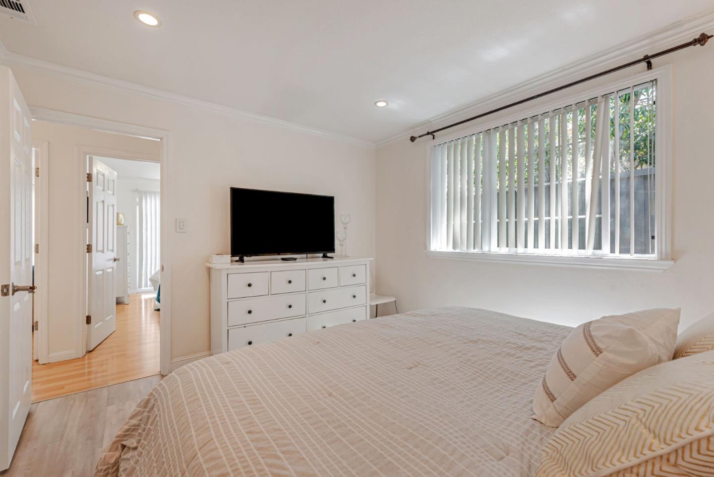 Detail Gallery Image 25 of 77 For 2924 Vivian Ln, San Jose,  CA 95124 - 3 Beds | 2 Baths