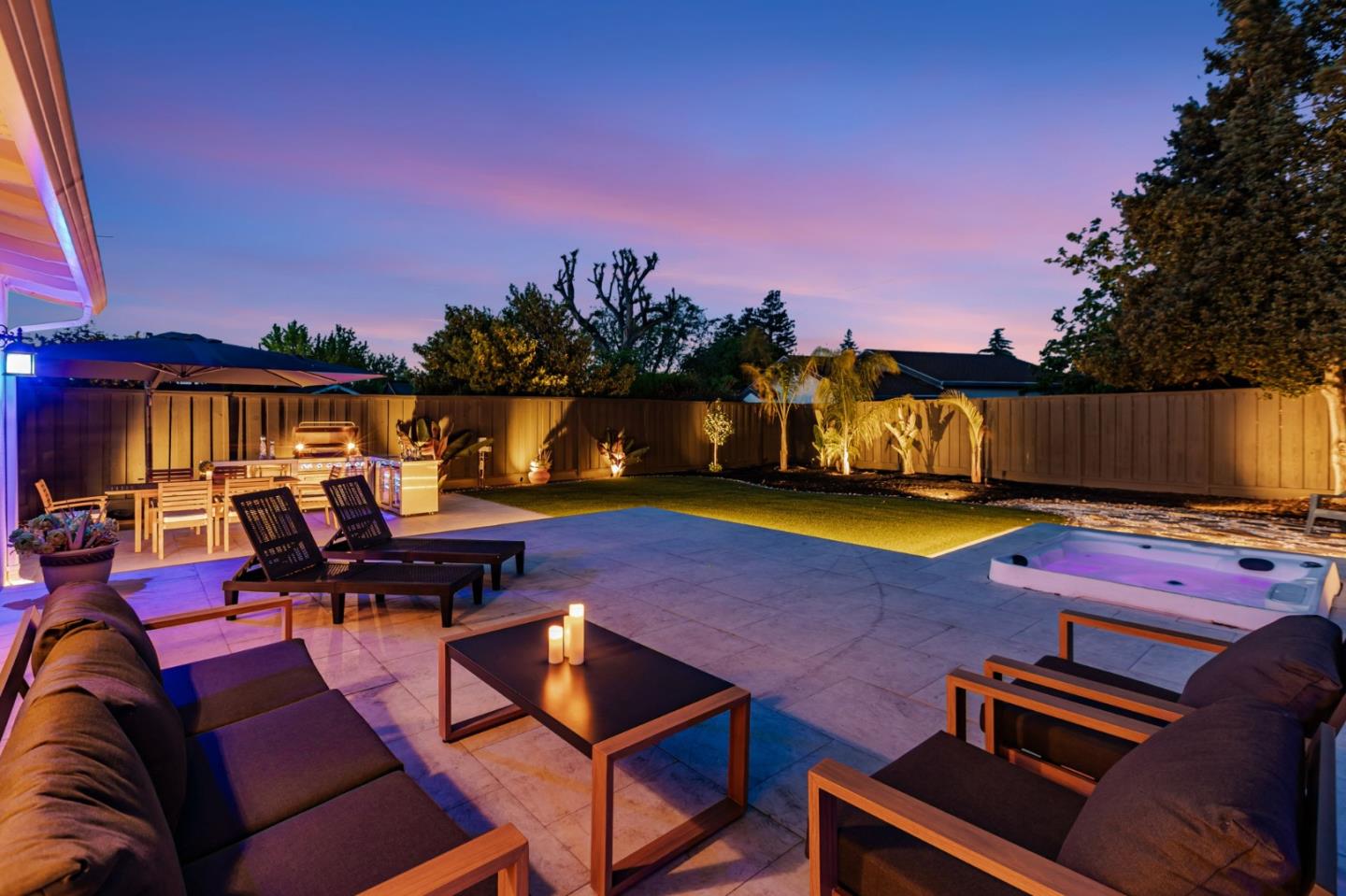 Detail Gallery Image 3 of 77 For 2924 Vivian Ln, San Jose,  CA 95124 - 3 Beds | 2 Baths
