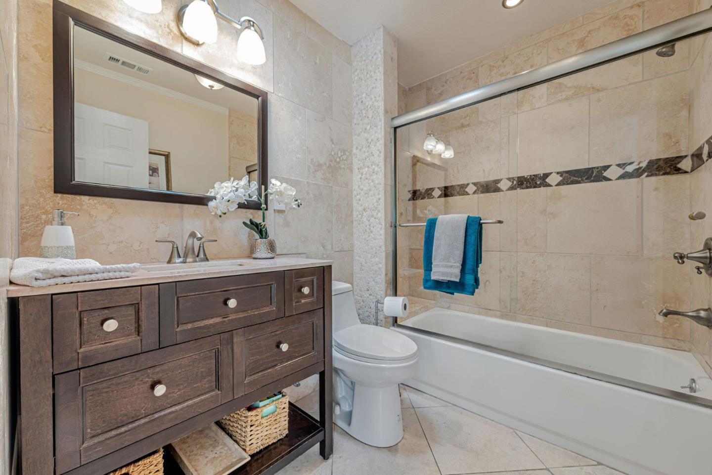Detail Gallery Image 31 of 77 For 2924 Vivian Ln, San Jose,  CA 95124 - 3 Beds | 2 Baths