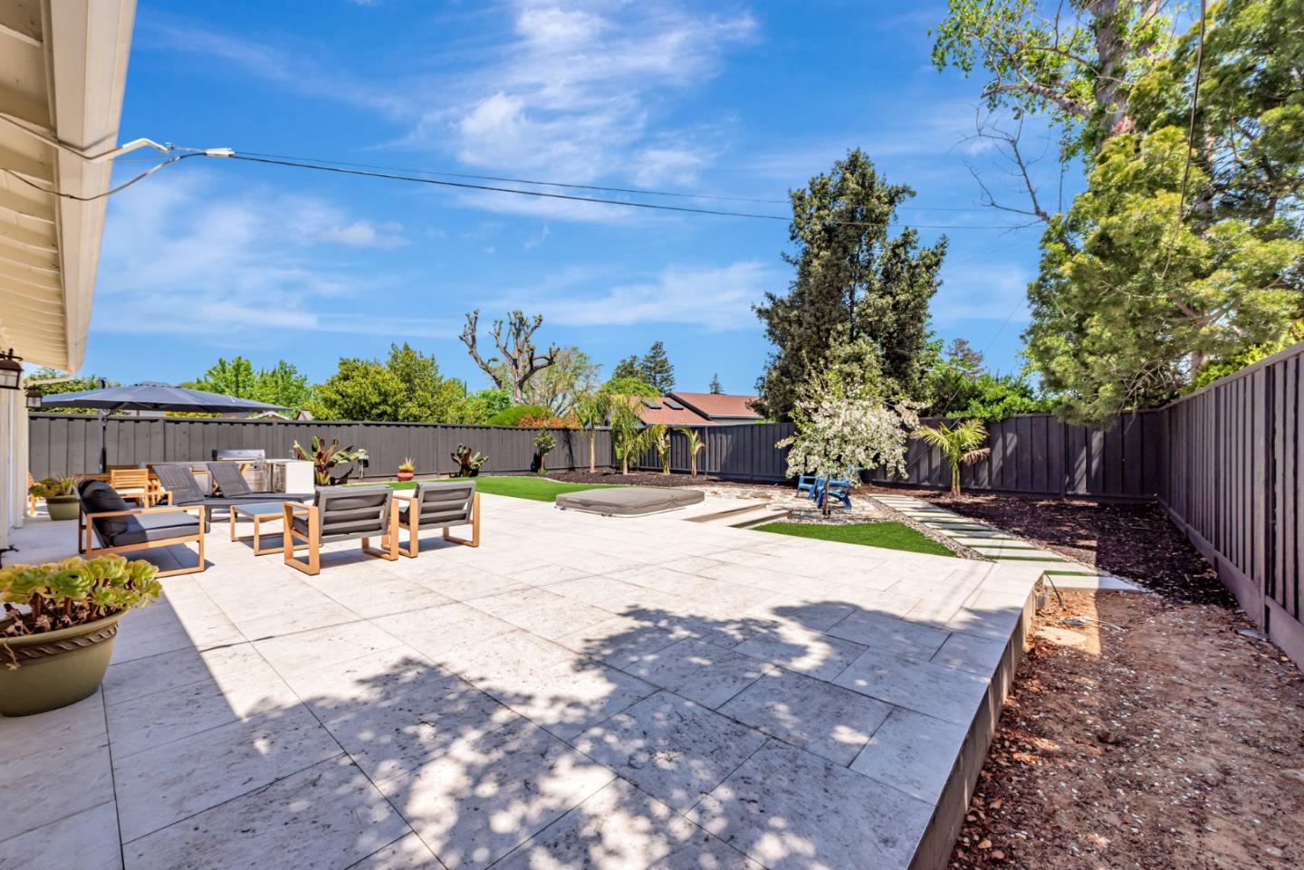 Detail Gallery Image 42 of 77 For 2924 Vivian Ln, San Jose,  CA 95124 - 3 Beds | 2 Baths