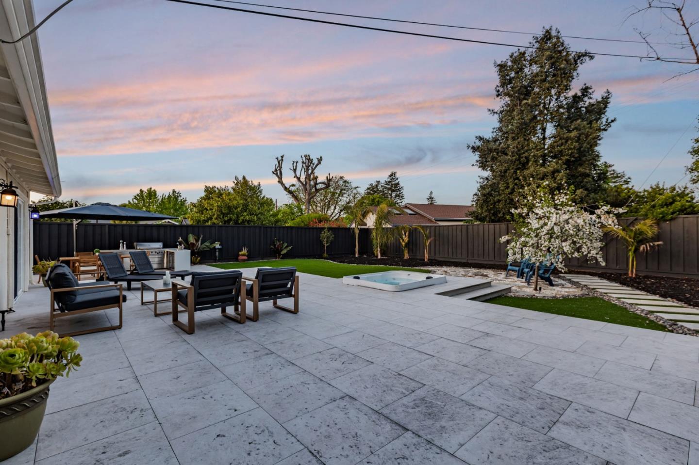 Detail Gallery Image 47 of 77 For 2924 Vivian Ln, San Jose,  CA 95124 - 3 Beds | 2 Baths