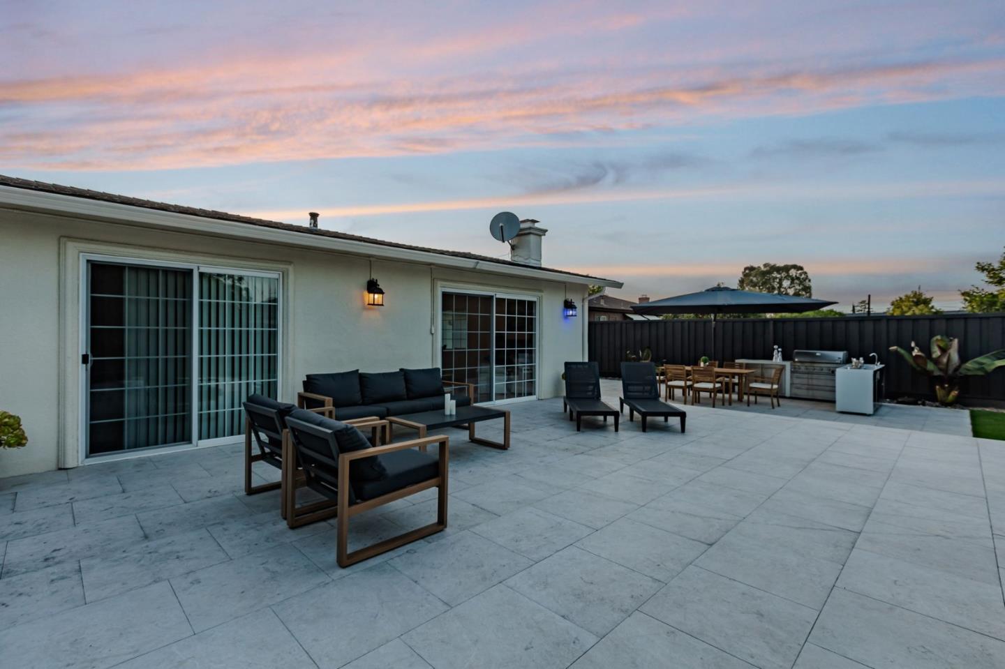 Detail Gallery Image 48 of 77 For 2924 Vivian Ln, San Jose,  CA 95124 - 3 Beds | 2 Baths