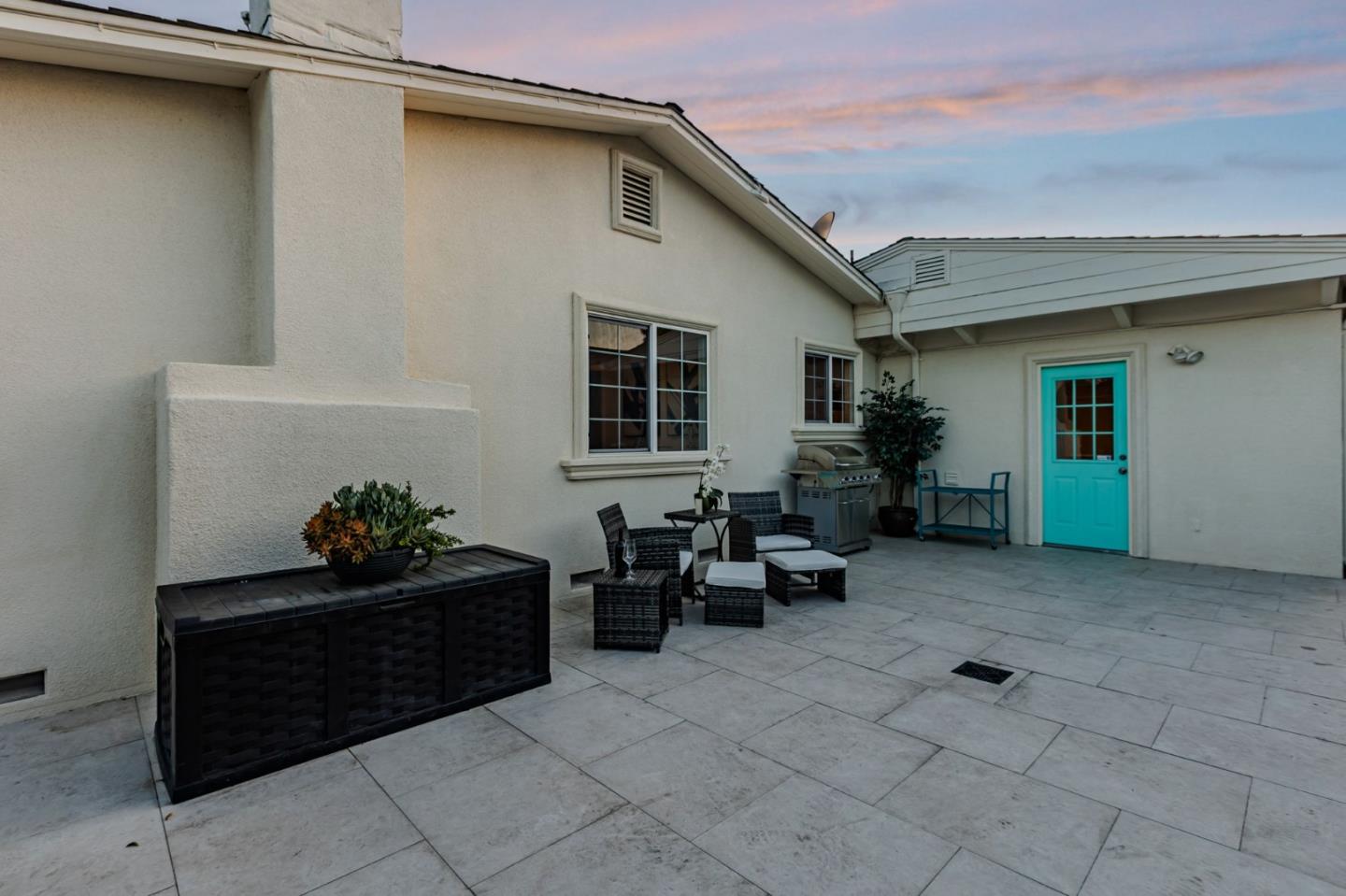Detail Gallery Image 51 of 77 For 2924 Vivian Ln, San Jose,  CA 95124 - 3 Beds | 2 Baths