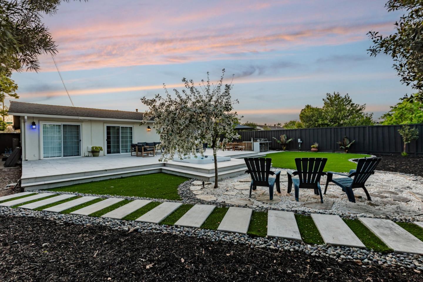 Detail Gallery Image 57 of 77 For 2924 Vivian Ln, San Jose,  CA 95124 - 3 Beds | 2 Baths