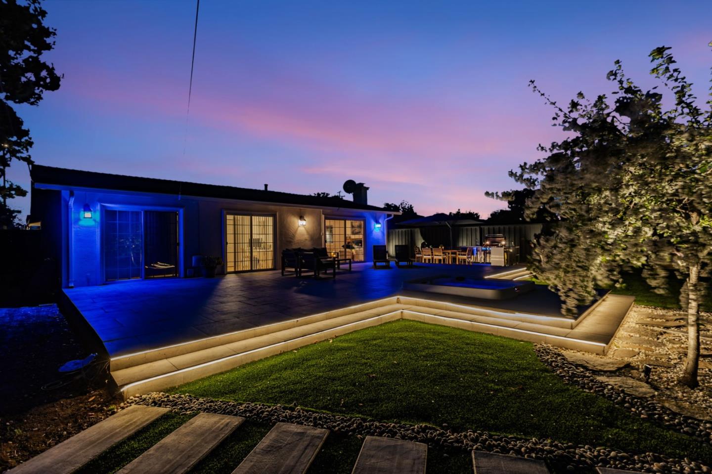 Detail Gallery Image 71 of 77 For 2924 Vivian Ln, San Jose,  CA 95124 - 3 Beds | 2 Baths