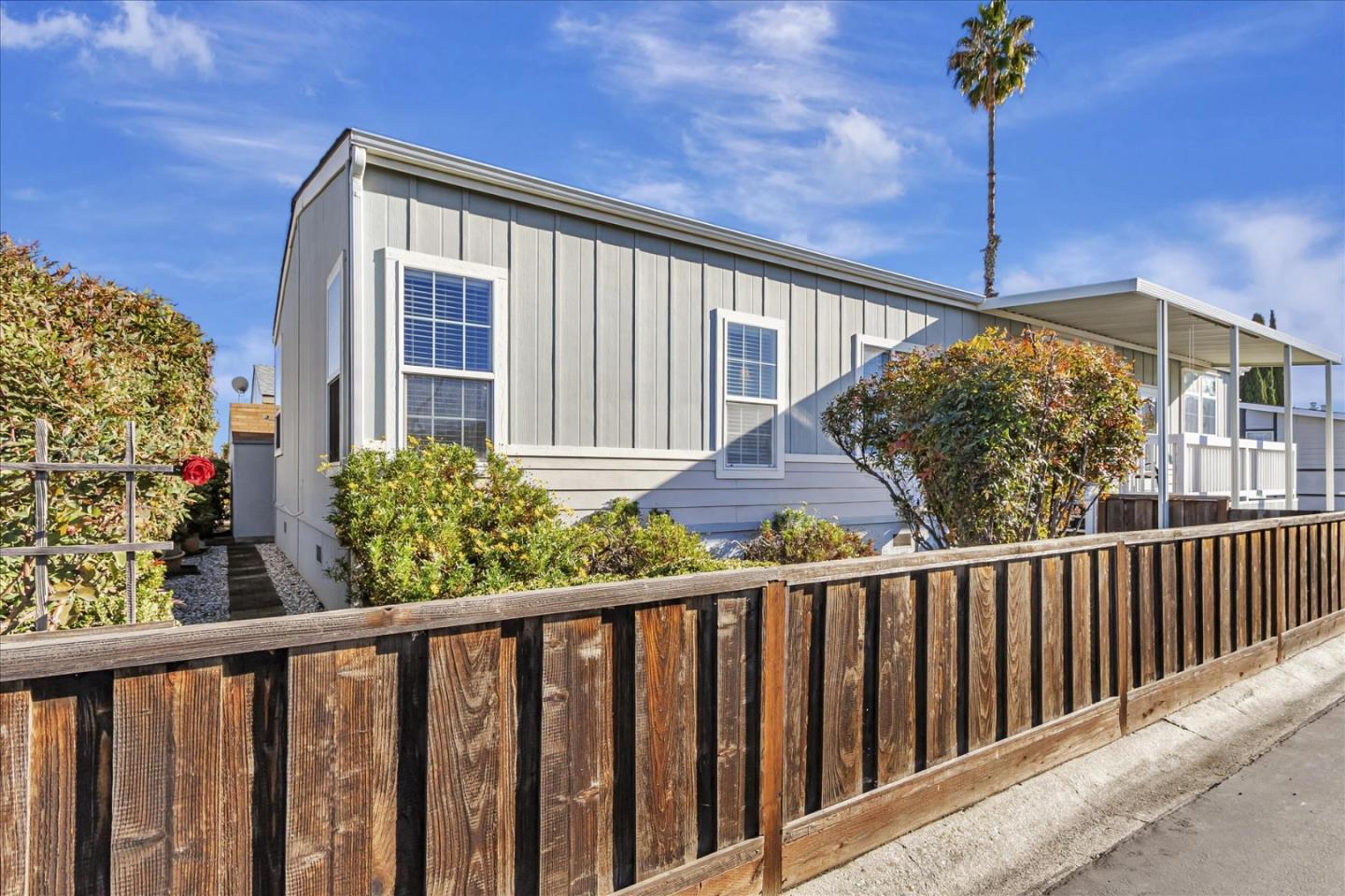 Detail Gallery Image 2 of 40 For 5770 Winfield Boulevard #130,  San Jose,  CA 95123 - 3 Beds | 2 Baths