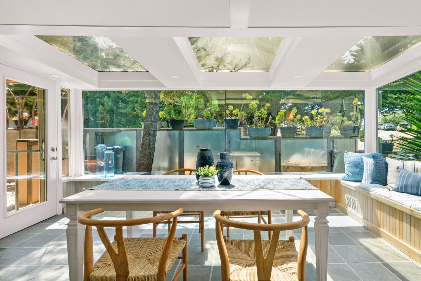 Detail Gallery Image 18 of 74 For 287 Rio Del Mar Blvd, Aptos,  CA 95003 - 3 Beds | 3/1 Baths