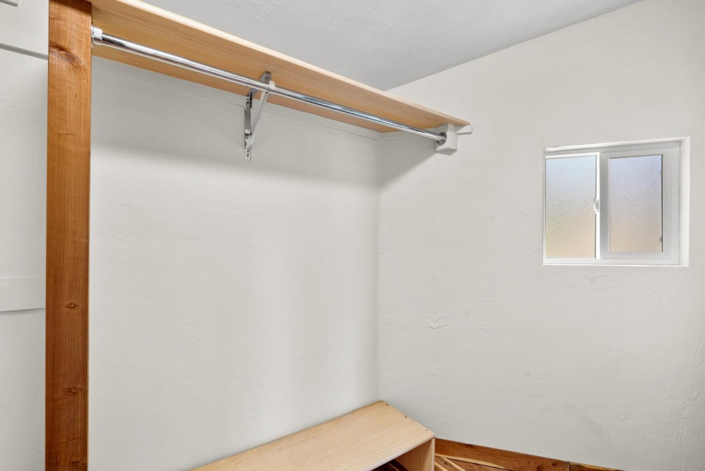 Detail Gallery Image 32 of 74 For 287 Rio Del Mar Blvd, Aptos,  CA 95003 - 3 Beds | 3/1 Baths