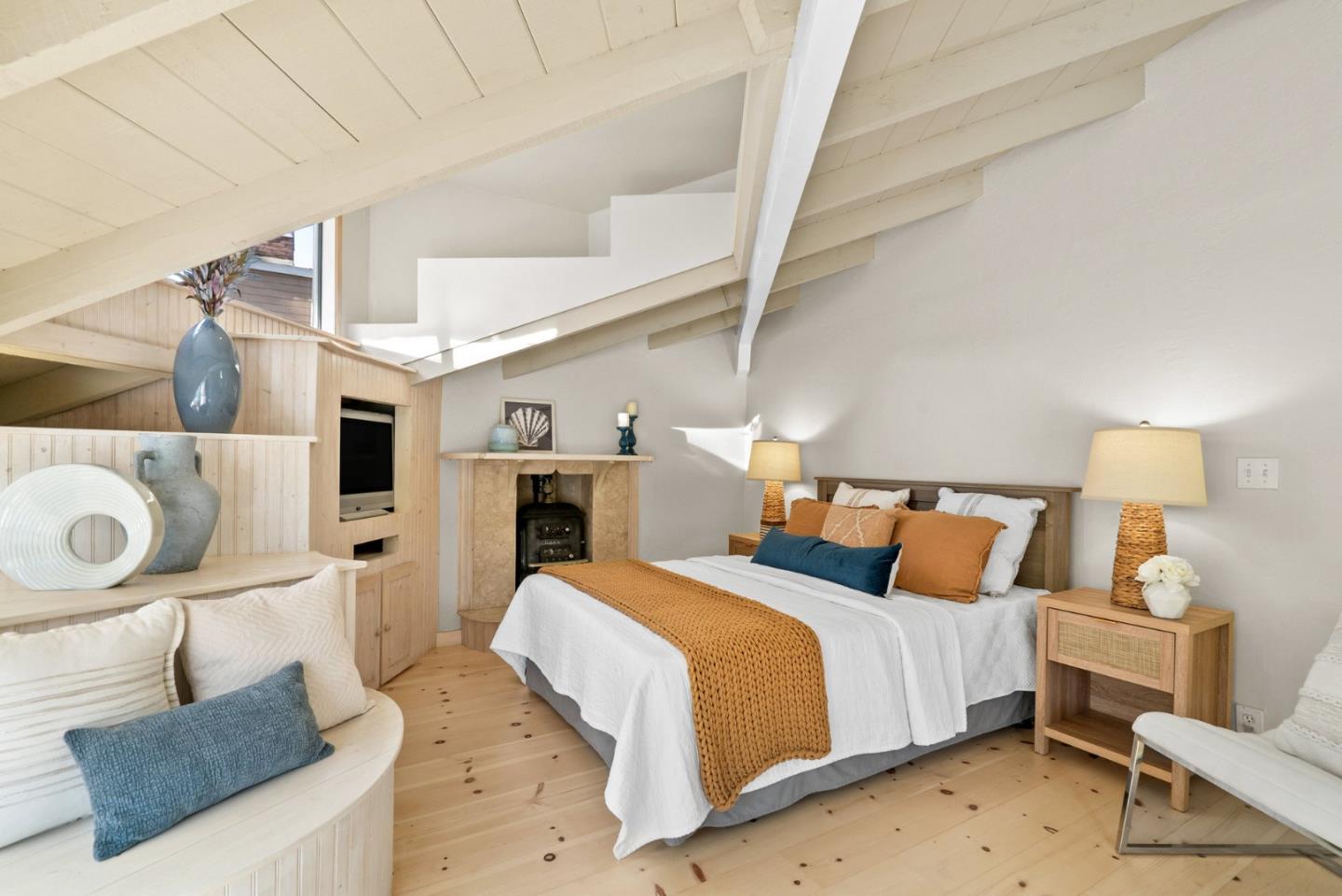 Detail Gallery Image 40 of 74 For 287 Rio Del Mar Blvd, Aptos,  CA 95003 - 3 Beds | 3/1 Baths