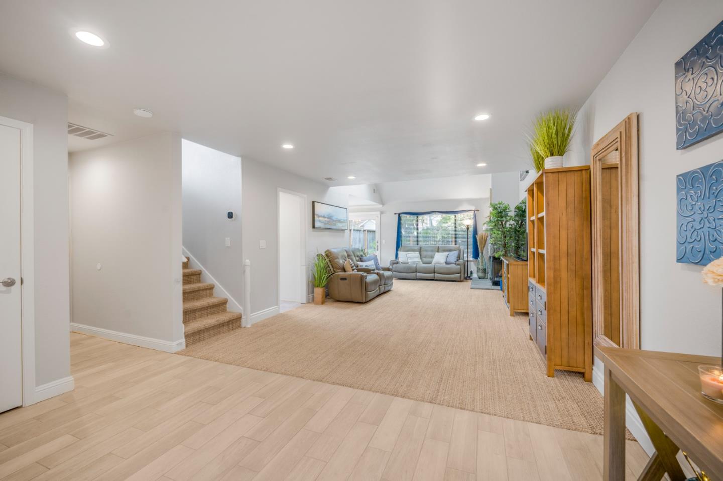 Detail Gallery Image 10 of 44 For 412 Creekview Dr, Morgan Hill,  CA 95037 - 3 Beds | 2/1 Baths