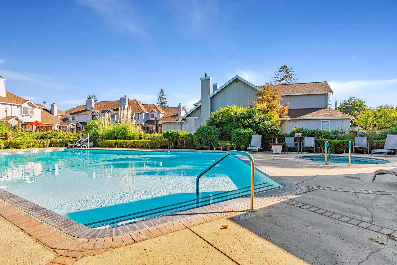 Detail Gallery Image 21 of 44 For 412 Creekview Dr, Morgan Hill,  CA 95037 - 3 Beds | 2/1 Baths