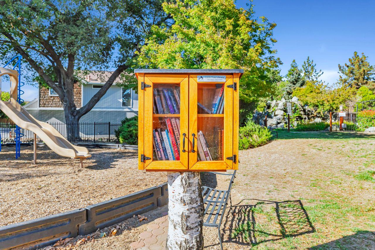 Detail Gallery Image 30 of 44 For 412 Creekview Dr, Morgan Hill,  CA 95037 - 3 Beds | 2/1 Baths