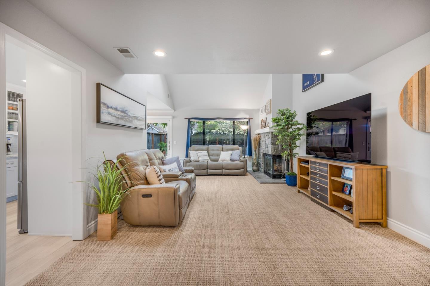 Detail Gallery Image 43 of 44 For 412 Creekview Dr, Morgan Hill,  CA 95037 - 3 Beds | 2/1 Baths