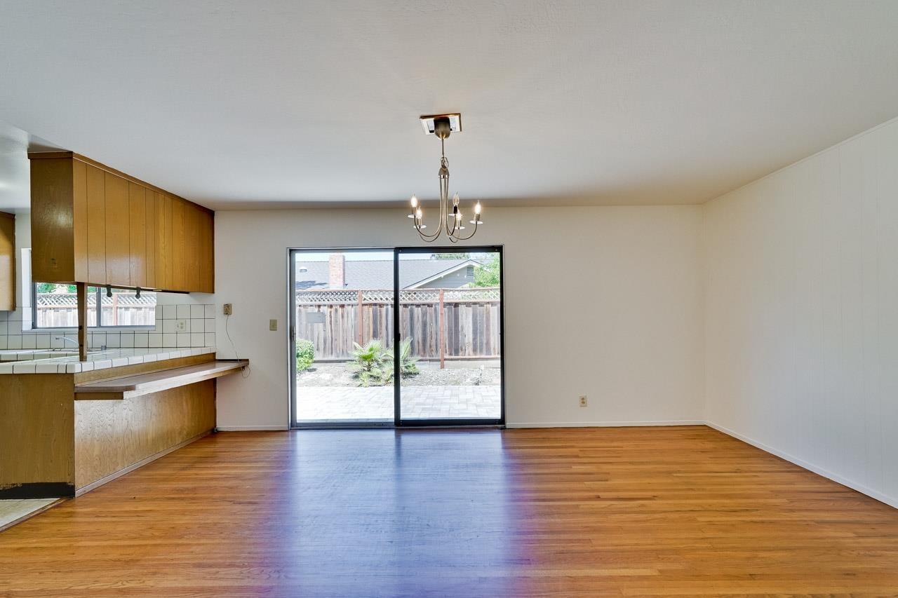 Detail Gallery Image 19 of 81 For 2517 Tolworth Dr, San Jose,  CA 95128 - 3 Beds | 2 Baths