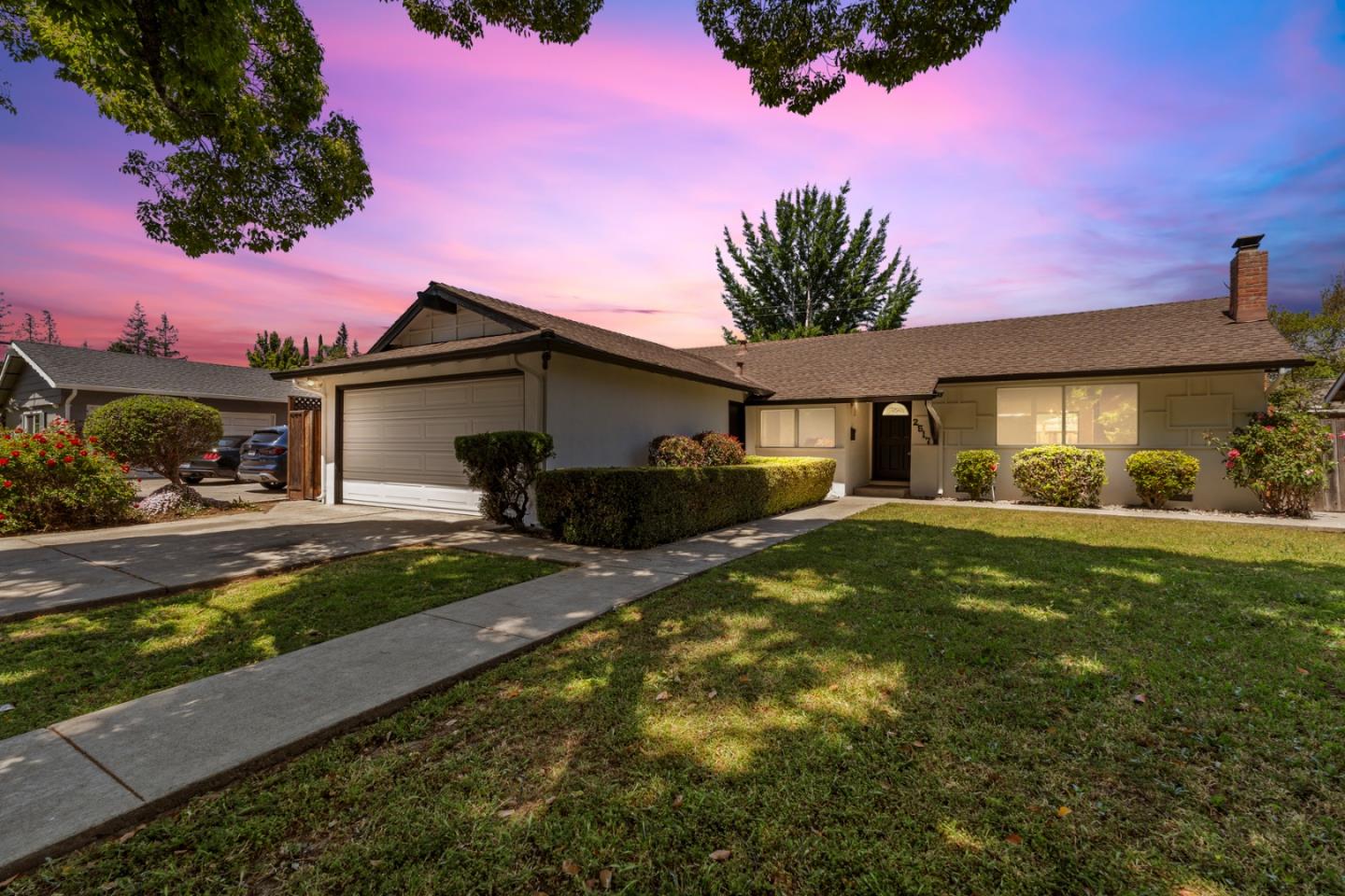 Detail Gallery Image 2 of 81 For 2517 Tolworth Dr, San Jose,  CA 95128 - 3 Beds | 2 Baths