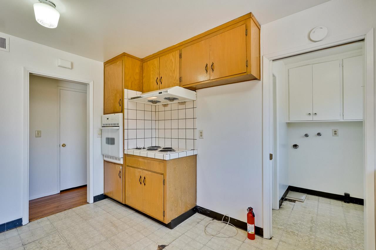 Detail Gallery Image 27 of 81 For 2517 Tolworth Dr, San Jose,  CA 95128 - 3 Beds | 2 Baths