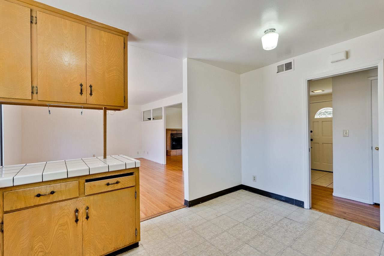 Detail Gallery Image 28 of 81 For 2517 Tolworth Dr, San Jose,  CA 95128 - 3 Beds | 2 Baths